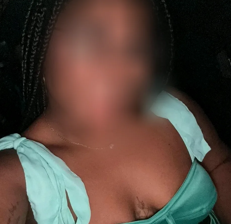 Yasmine, 29 anni